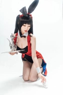 动漫博主爱老师_PhD 狂三 兔女郎(9P)-兔女郎