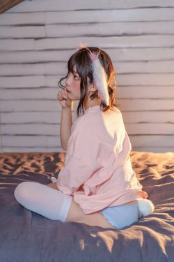 动漫博主王胖胖u 粉兔儿(26P)-COS
