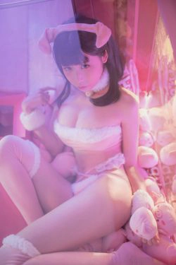 动漫博主爱老师_PhD 2018新年猪猪(20P)-COS,xiong