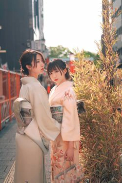 人气Coser黑川&浅野菌子 少女心事2(40P)-姐妹花