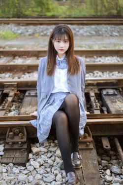 微博福利姬镜酱 私奔之制服(30P)-校服