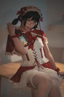 COSER美女逐月su 小红帽(33P)-COS