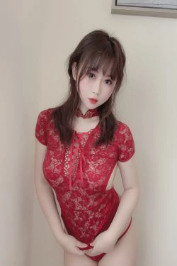 蜜桃少女是依酱呀 红色旗袍(25P)-蕾丝
