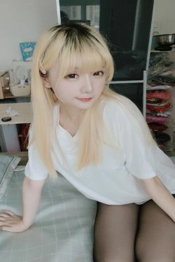 Coser小姐姐星之迟迟 白T恤(62P)-萝莉,黑丝