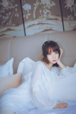 疯猫ss 白色睡衣(24P)-猫女,萝莉