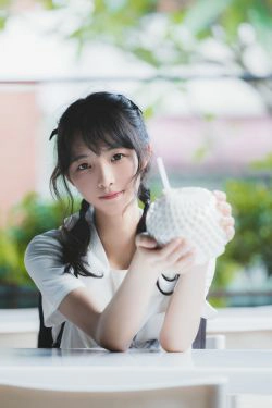 清纯妹子西瓜 制服(18P)-黑丝