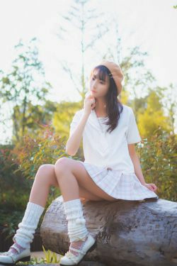 清纯妹子西瓜 白云森林(39P)-清纯,少女