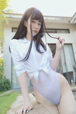 [COS福利] Coser小姐姐白银 - 游泳课(91P)-湿身,白丝