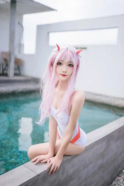 [COS福利] 动漫博主南桃Momoko - 连体泳衣(31P)-COS