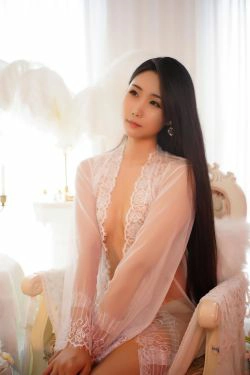 [COS福利] 动漫博主曉美媽 - 微醺(32P)-蕾丝,睡衣,透视