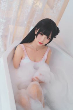 [COS福利] 可爱人气Coser面饼仙儿 - 浴缸泡泡(41P)-浴室