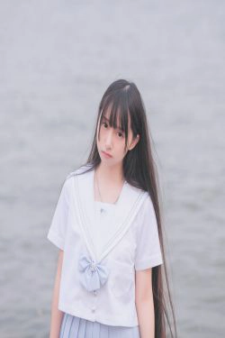 [COS福利] 萌妹子伽马羽落子 - 一起去海边(51P)-校服,海边,清纯,少女