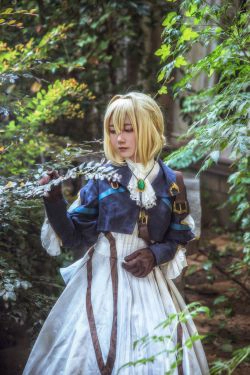 [Cosplay写真] 动漫博主弦音sic - 紫罗兰永恒花园 薇尔莉特・伊芙加登(10P)-COS