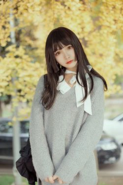 [Cosplay写真] 二次元美女古川kagura - 银杏树下(21P)-毛衣,清纯,少女