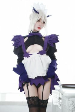 [Cosplay写真] 微博妹子无筝Ryou - 贞德女仆(9P)-COS