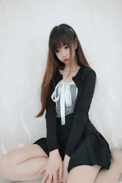 [Cosplay写真] Cos小姐姐雪琪 - 肉丝连衣裙(34P)-肉丝,丝足