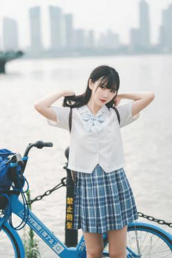 [网红COSER] 可爱人气Coser面饼仙儿 - 沙雕JK(22P)-海边,JK