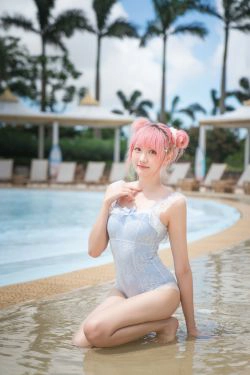 [网红COSER] Coser瓜希酱福利 - 度假水着(10P)-COS