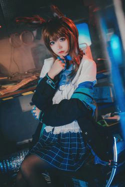 [网红COSER] 猫君君MaoJun - 明日方舟 阿米娅(52P)-COS