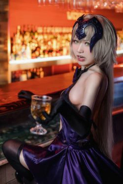 [网红COSER] 肉宅 - 聖夜の晚餐(15P)-COS