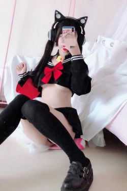 [网红COSER] 桜井宁宁 - 半乳制服(70P)-猫女