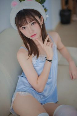 [网红COSER] 动漫博主Kitaro_绮太郎 - 可爱的桔子酱(70P)-睡衣,白丝