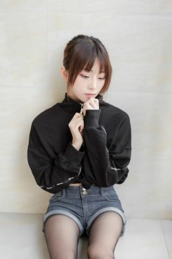 [网红COSER] 动漫博主Kitaro_绮太郎 - 单马尾女孩(41P)-黑丝