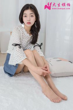 [大生模拍] No.126 花花 超美嫩足(39P)-美足