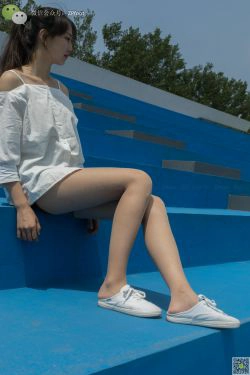 [山茶摄影LSS] NO.002  青春大二操场篇1(74P)-美脚