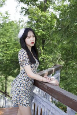 [思话SiHua] SH121 子琦 绿林碎花(40P)-超短裙
