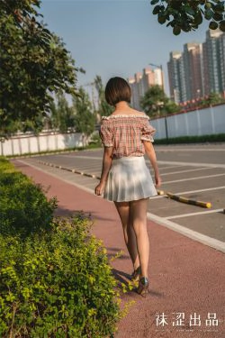 [袜涩] VOL.073 暖暖 ~ 田园风百褶裙(50P)-迷你裙