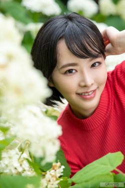 [Graphis] 初脱ぎ娘 No.171 Tsubaki Sannomiya 三宮つばき(47P)-日本,短发,少妇