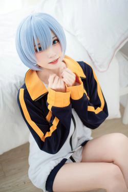 [Cosplay] 动漫博主Kitaro_绮太郎 - 蕾姆运动服(18P)-COS