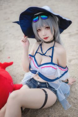 [Cosplay] 动漫博主樱落酱w - 斯卡蒂泳装(21P)-沙滩,COS