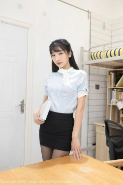 [秀人XIUREN] No.2932 陆萱萱(72P)-黑丝,美腿