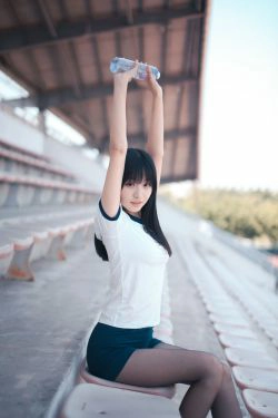 [COS福利] COS萌妹沧霁桔梗 - 黑丝体操服(53P)-体操