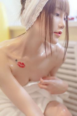 [COS福利] COS少女星野咪兔 - 春日气泡(25P)-私房,浴室