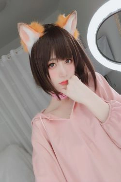 [COS福利] Coser小姐姐白银 - 粉红狐狸(104P)-粉嫩,RU