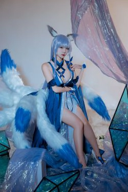 [COS福利] 人气Coser二佐Nisa - 碧蓝信浓礼服(12P)-COS