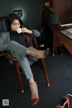 [佳爷SJA] 新刊SJA010 佳爷 《毒》(67P)-高跟,美脚