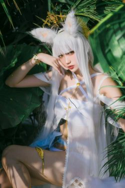 [COS福利] 周叽是可爱兔兔 - 白金泳装(23P)-COS