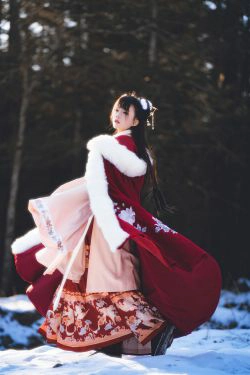 [COS福利] 桜桃喵 - 熹微(30P)-唯美,古典