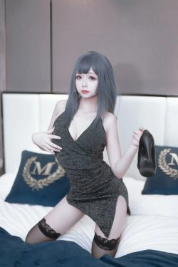 [COS福利] Cosplay日奈娇 - 黑色礼服(40P)-情趣内衣
