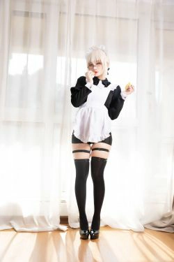 [COS福利] 动漫博主洛璃LoLiSAMA - BX女仆(40P)-COS