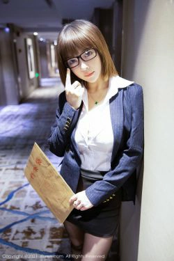 [秀人XIUREN] No.3151 大白兔吖(40P)-黑丝