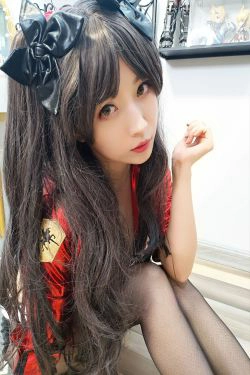 [COS福利] 斗鱼主播小女巫露娜 - 远坂凛(30P)-情趣内衣