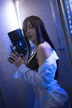[COS福利] 国外美女SayaTheFox - 浴室诱惑(10P)-浴室