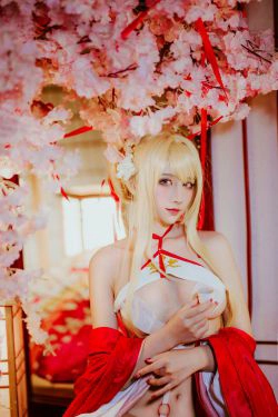 [COS福利] 动漫博主九曲Jean - 光荣新春和服(18P)-COS