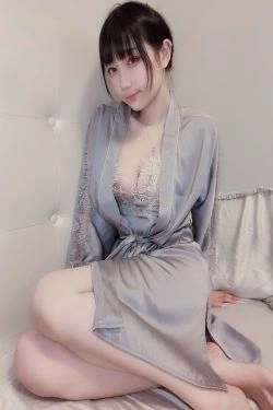 [COS福利] 周叽是可爱兔兔 - 今夕何夕睡袍(9P)-睡衣