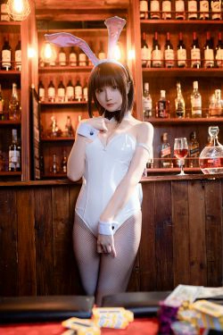 [COS福利] Coser小姐姐星之迟迟 - 加藤惠 兔女郎(40P)-兔女郎